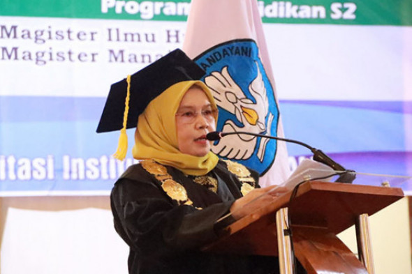 Sambutan Rektor Univ. Batanghari dalam Wisuda Ke 55